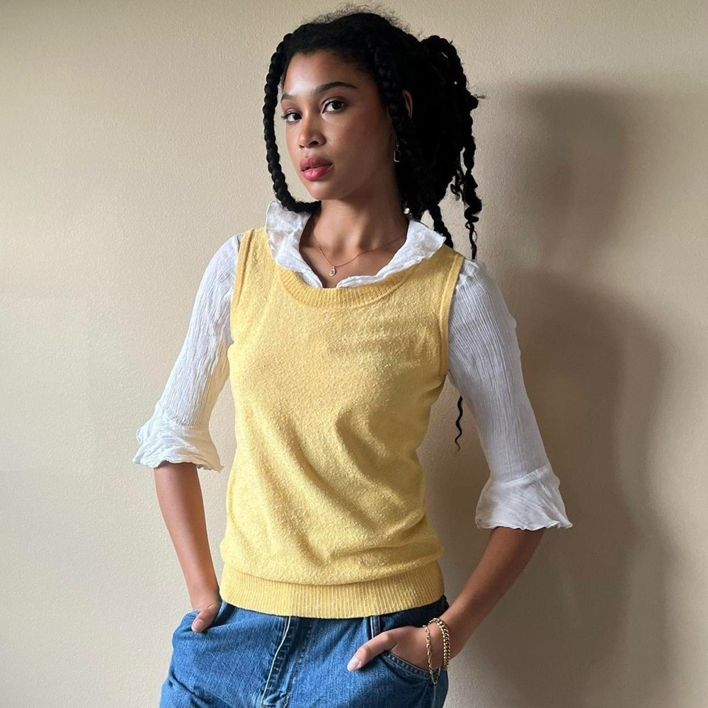 Anne Klein pastel yellow knit sweater vest, Sz. M